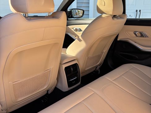 Used 2021 BMW 330i xDrive Sedan image 16