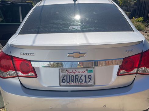 Used 2011 Chevrolet Cruze LTZ w/ RS Package image 5