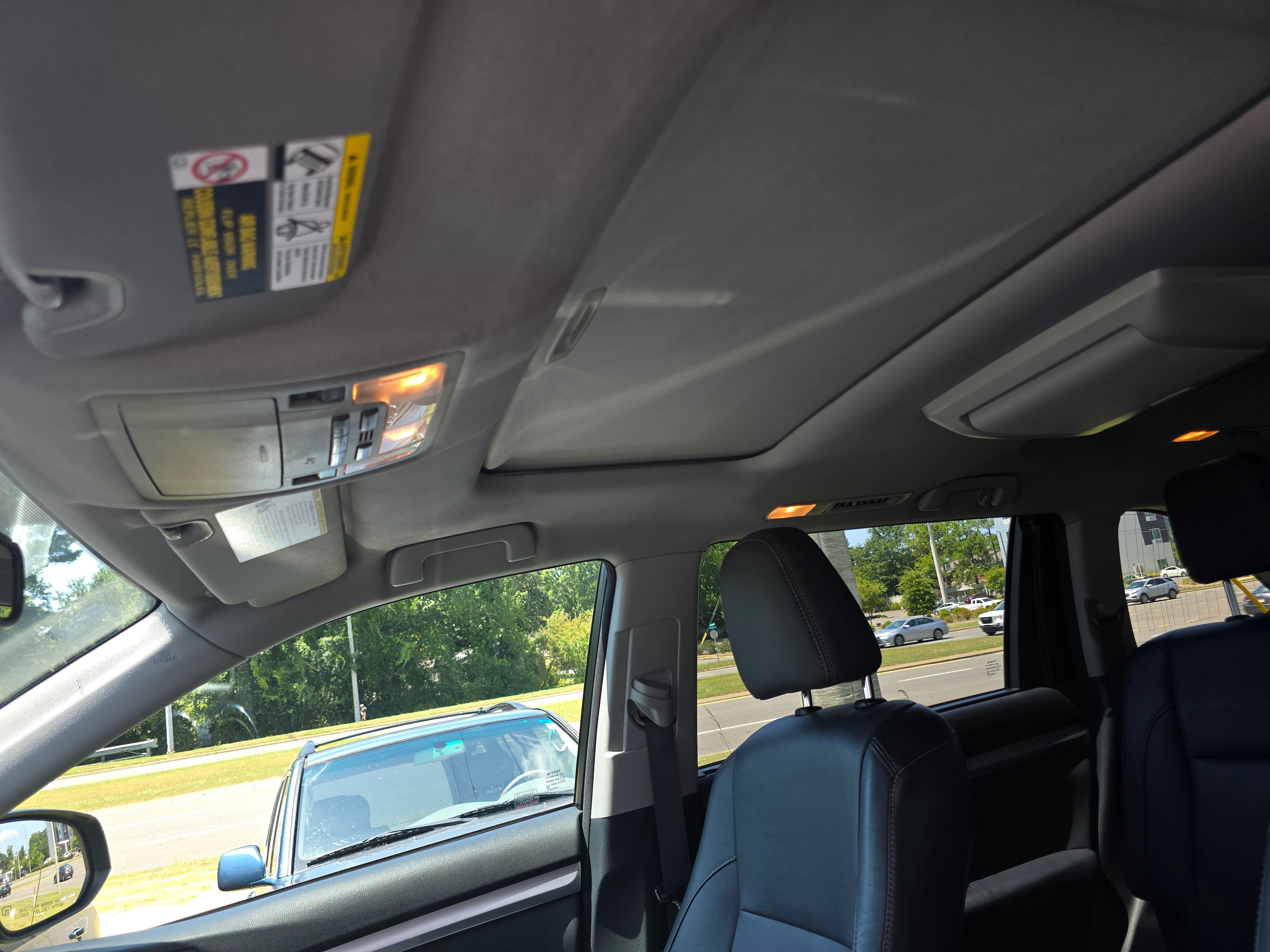 Used 2015 Toyota Highlander XLE FWD image 14