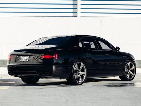 Used 2017 Bentley Flying Spur S W12 image 11