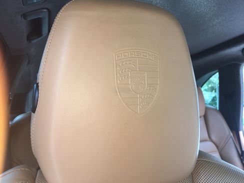Used 2012 Porsche Cayenne Turbo AWD/4WD image 21