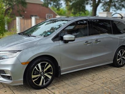 Used 2018 Honda Odyssey Elite