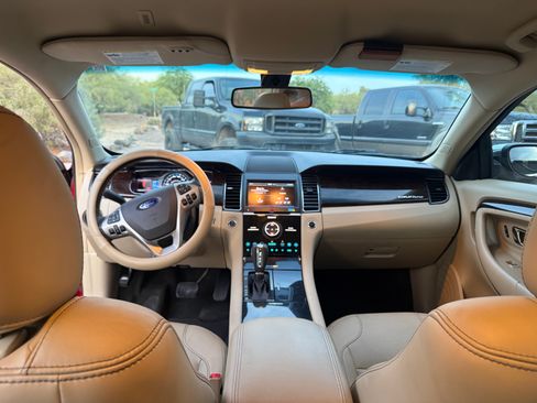 Used 2013 Ford Taurus Limited FWD image 13