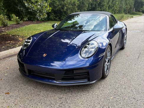 Used 2025 Porsche 911 Carrera T RWD image 21