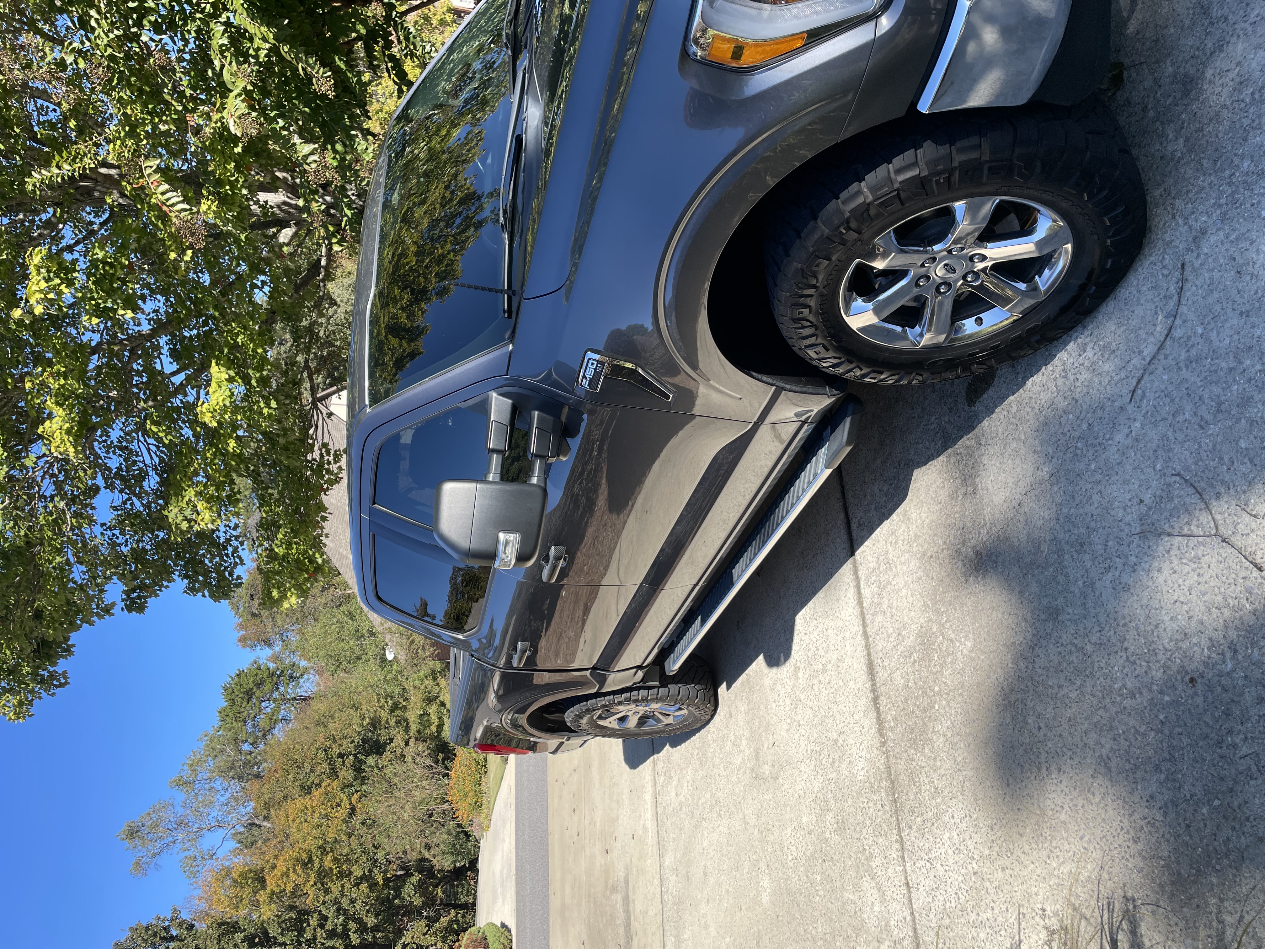 Used 2022 Ford F150 XLT w/ Equipment Group 302A High AWD/4WD image 4