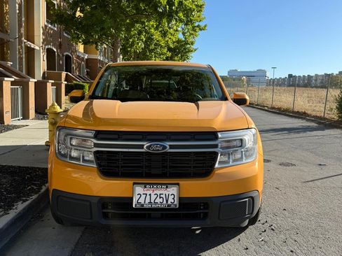 Used 2023 Ford Maverick Lariat w/ Lariat Luxury Package image 2