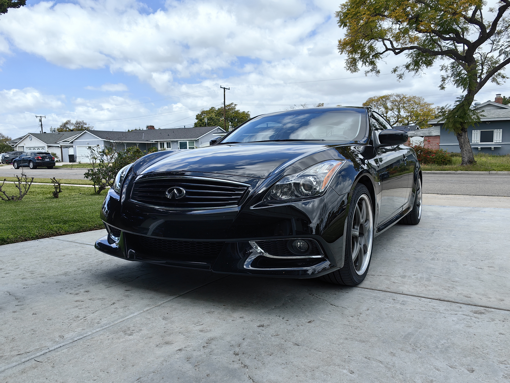 Used 2015 INFINITI Q60 Sport RWD image 4