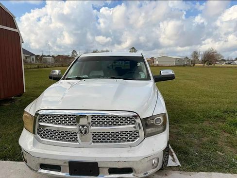 Used 2014 RAM 1500 Laramie image 2