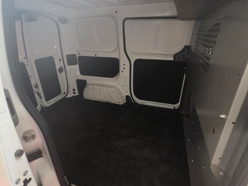 Used 2019 Nissan NV200 S w/ Cruise Control Package image 7
