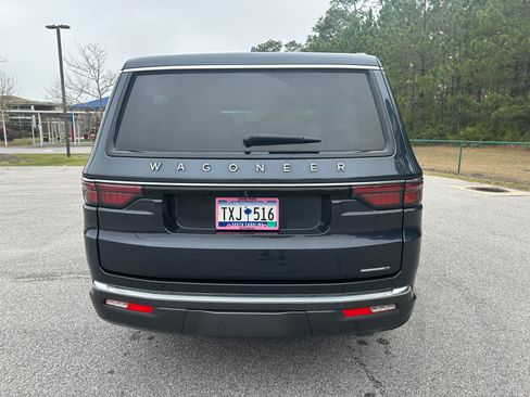 Used 2022 Jeep Wagoneer Series I w/ Convenience Group I image 5