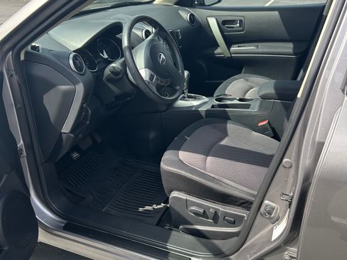 Used 2011 Nissan Rogue SV w/ Premium Pkg FWD image 12