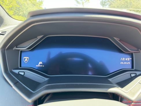 Used 2017 Lamborghini Huracan LP 580-2 image 9