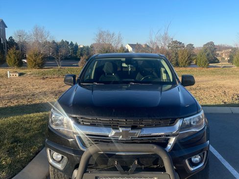Used 2017 Chevrolet Colorado LT w/ LT Convenience Package image 16