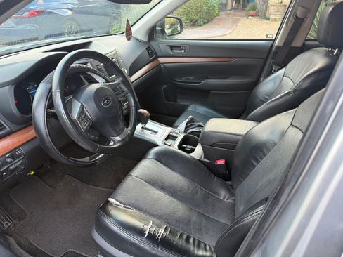Used 2013 Subaru Outback 2.5i Limited w/ Moonroof Pkg image 11