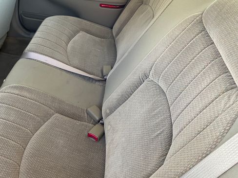 Used 2004 Buick Century Sedan image 8