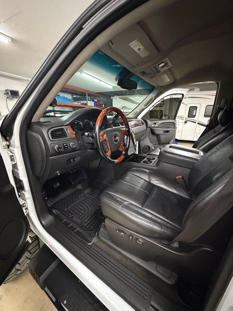 Used 2011 Chevrolet Silverado 3500 LTZ w/ LTZ Plus Package AWD/4WD image 13