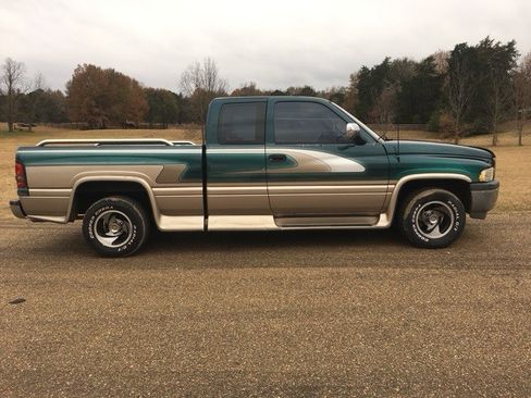 Used 1996 Dodge Ram 1500 Truck Short Bed image 4