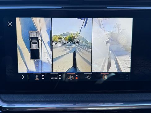 Used 2024 GMC Sierra 2500 Denali w/ Denali Reserve Package image 18