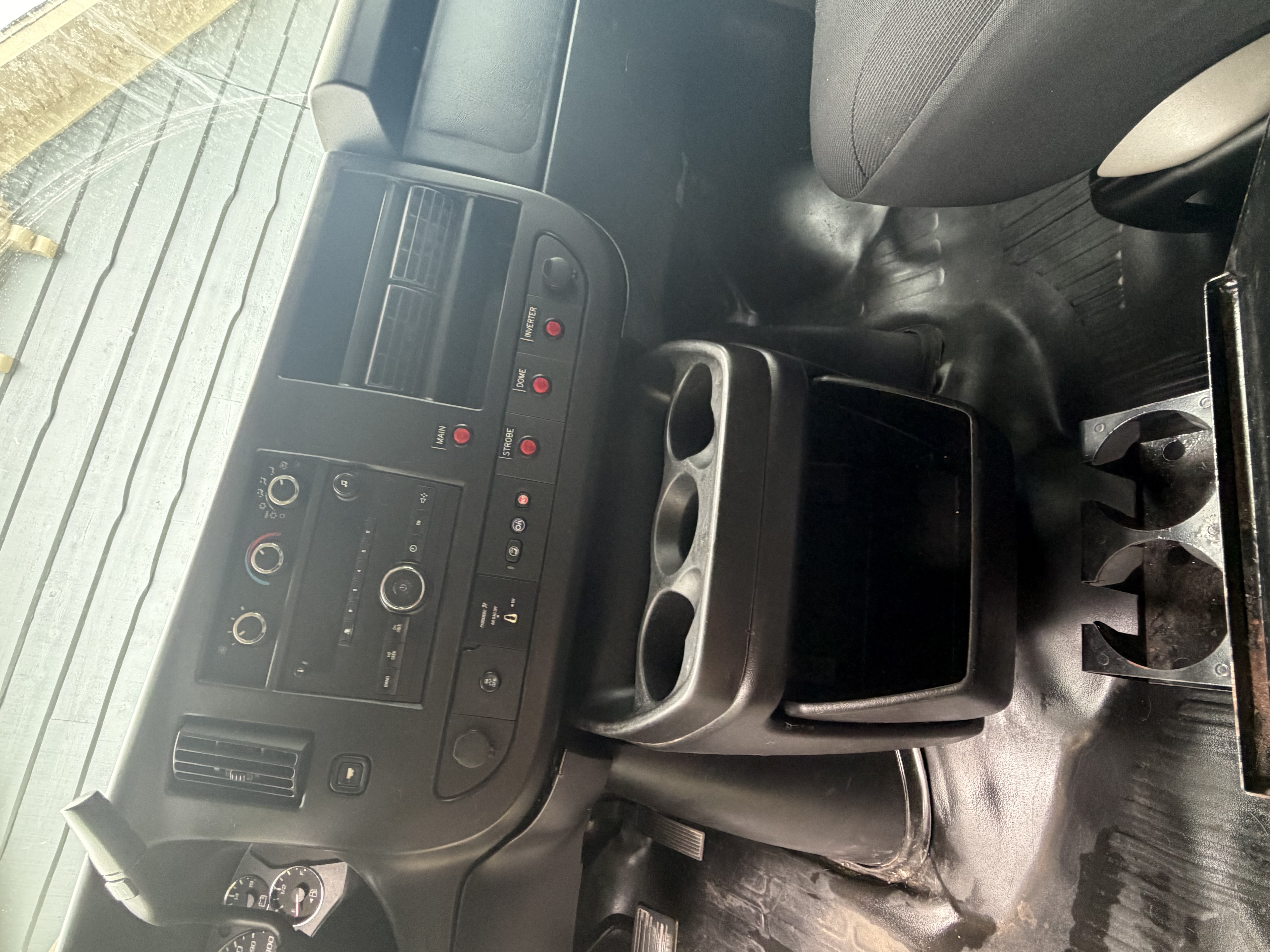 Used 2014 Chevrolet Express 2500 RWD image 8