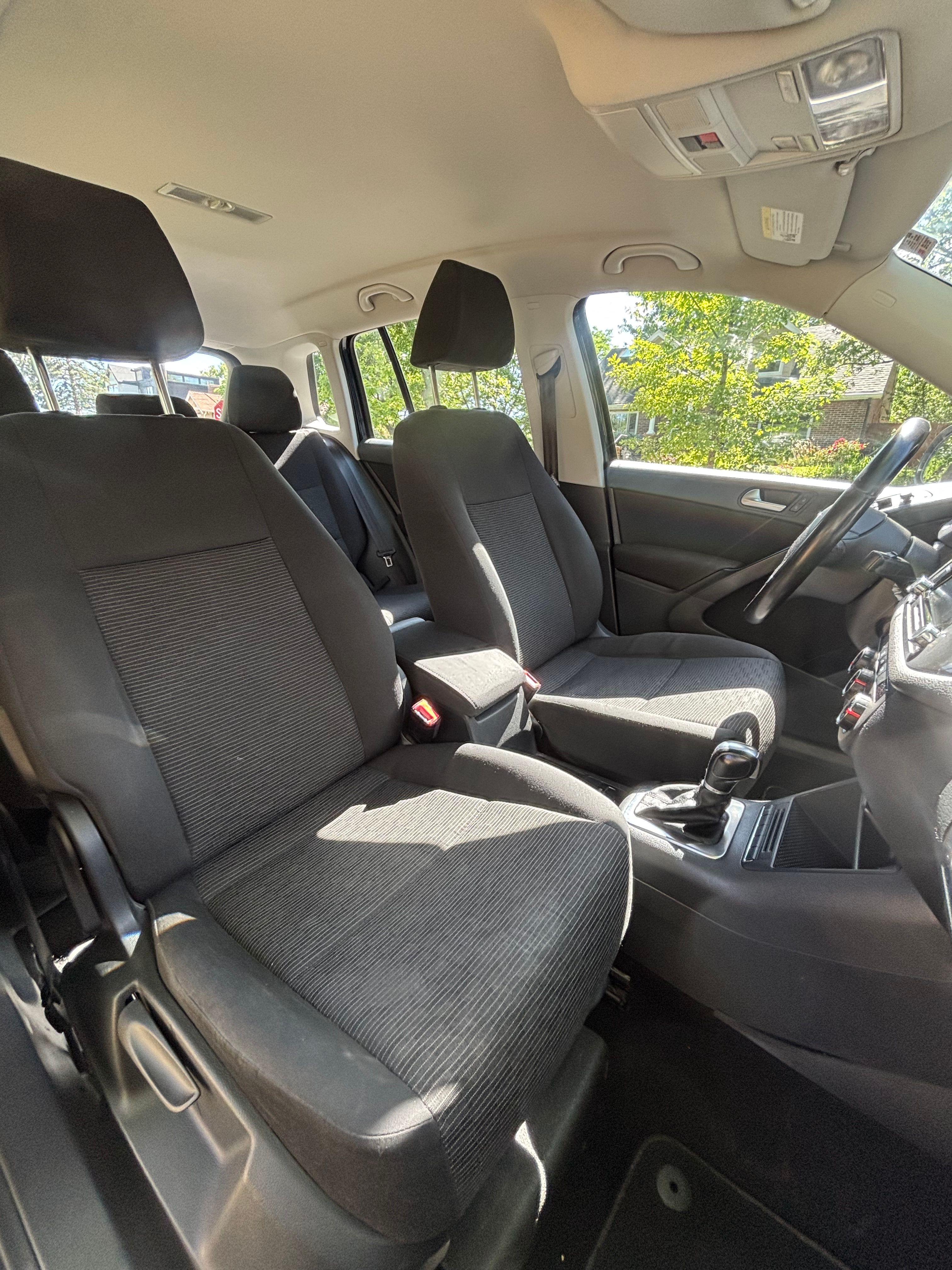 Used 2015 Volkswagen Tiguan SE FWD image 8