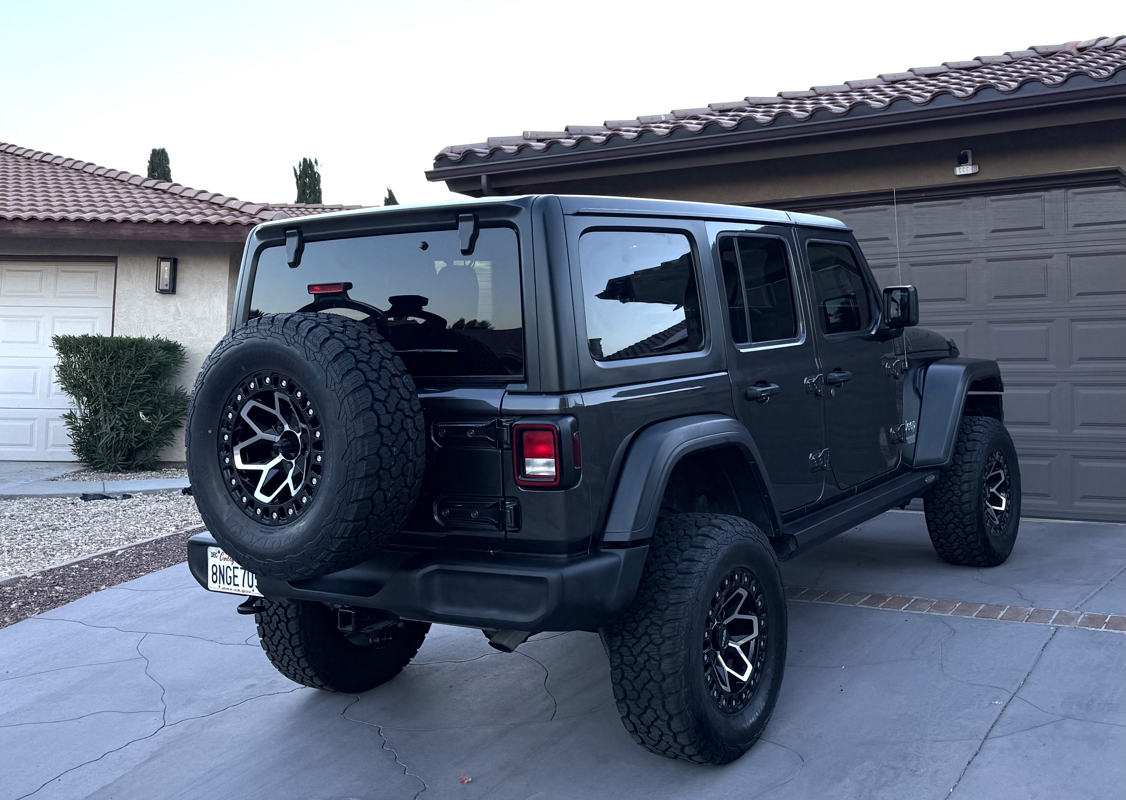 Used 2019 Jeep Wrangler Unlimited Sport S AWD/4WD image 2