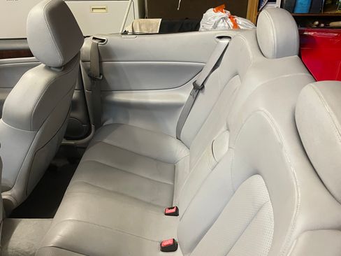 Used 2001 Mercedes-Benz CLK 320 Cabriolet image 8