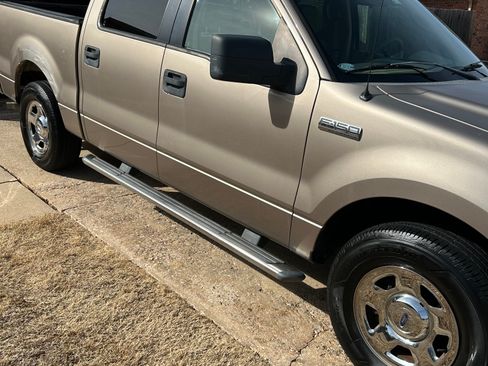 Used 2006 Ford F150 XLT image 2