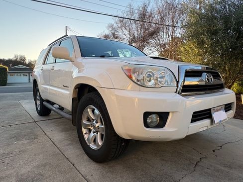 Used 2008 Toyota 4Runner Sport image 4
