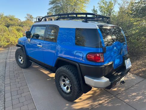 Used 2007 Toyota FJ Cruiser 4WD image 9