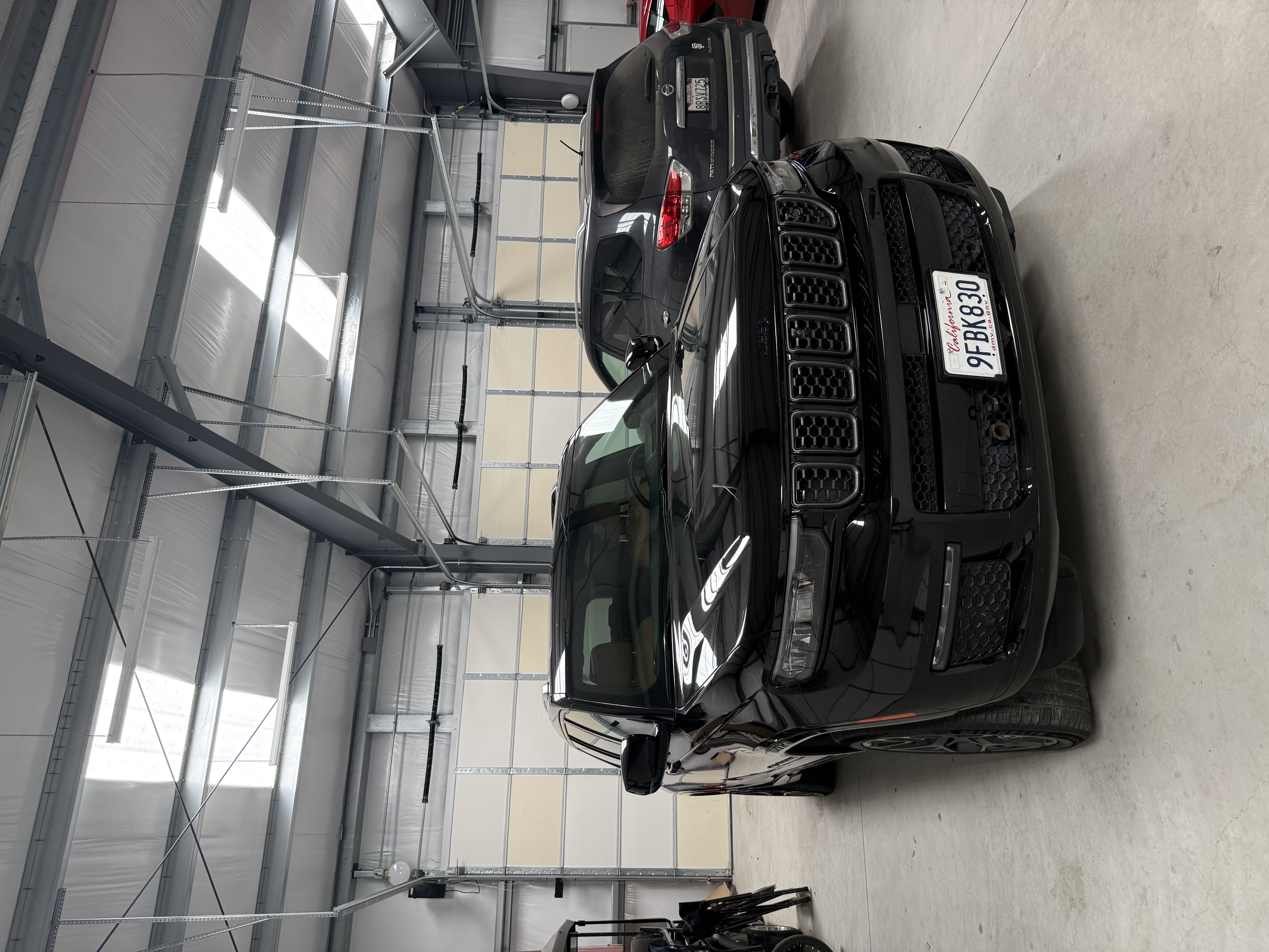 Used 2023 Jeep Grand Cherokee L Summit AWD/4WD image 2