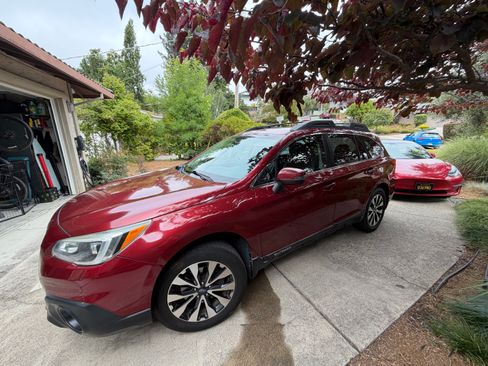 Used 2017 Subaru Outback 2.5i Limited AWD/4WD image 4