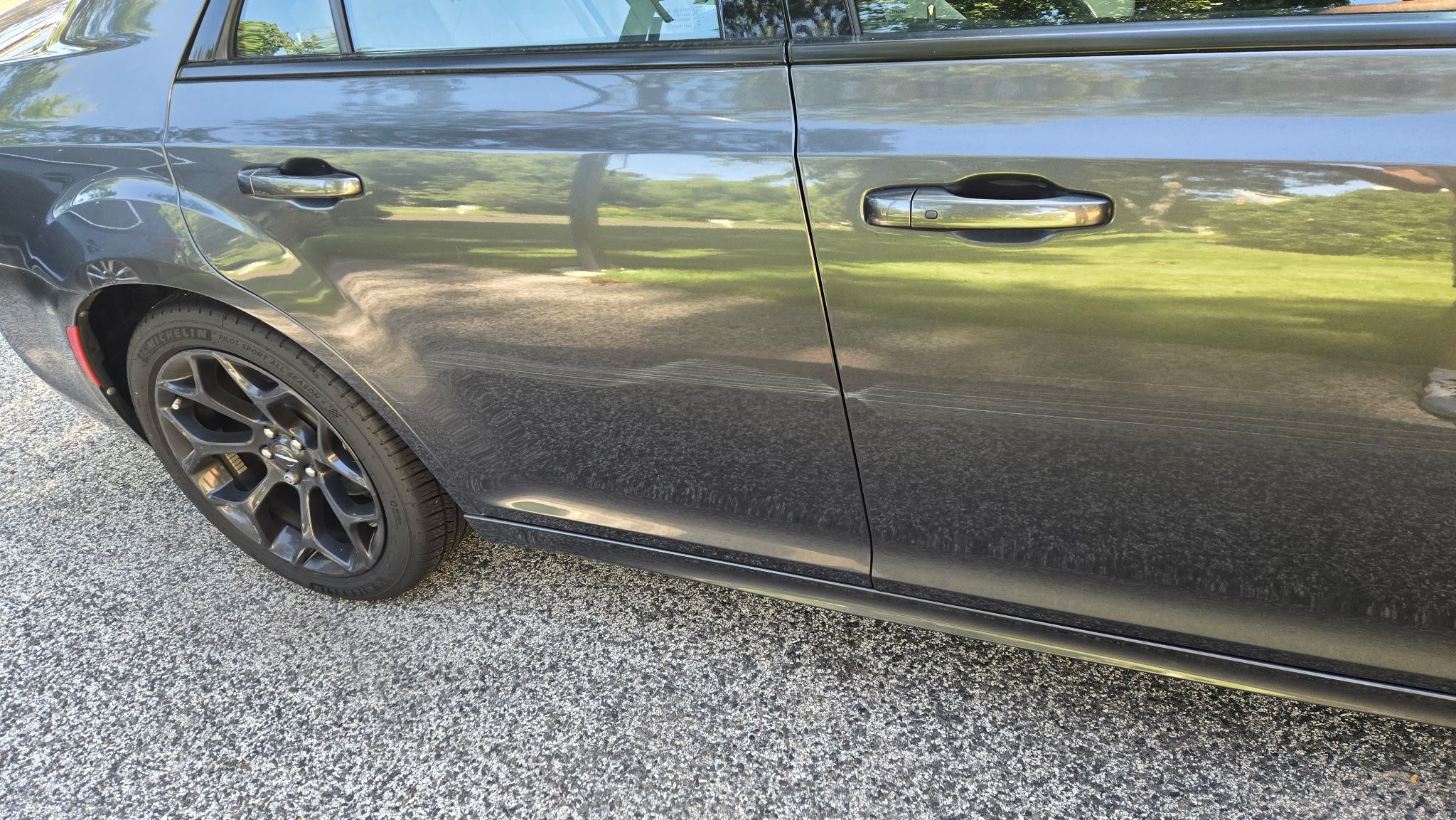 Used 2019 Chrysler 300 S w/ S Model Appearance Package RWD image 11