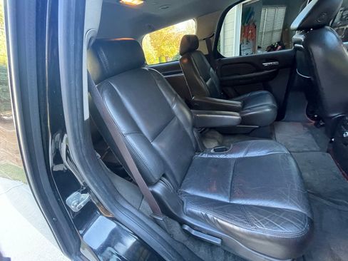 Used 2008 Cadillac Escalade 2WD image 18