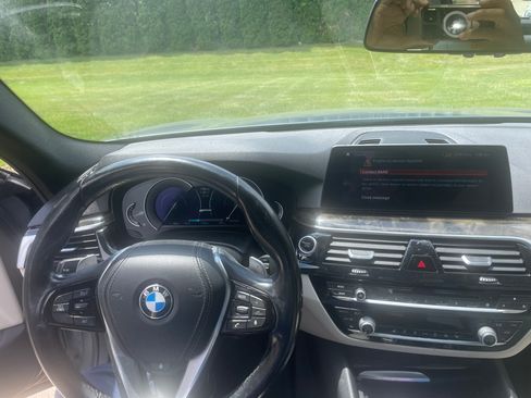 Used 2018 BMW 530e xDrive AWD/4WD image 15