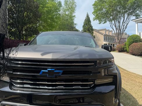 Used 2020 Chevrolet Silverado 1500 LTZ w/ LTZ Premium Package image 9