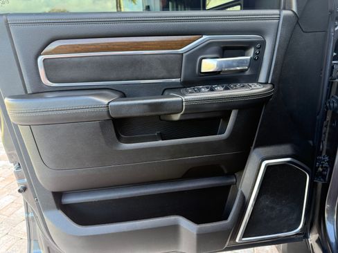 Used 2024 RAM 2500 Laramie image 20