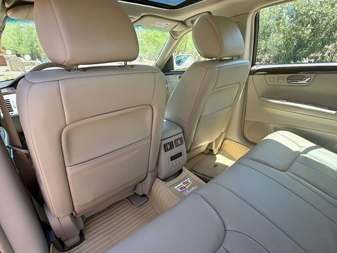 Used 2010 Cadillac DTS Premium w/ Driver Awareness Package FWD image 26