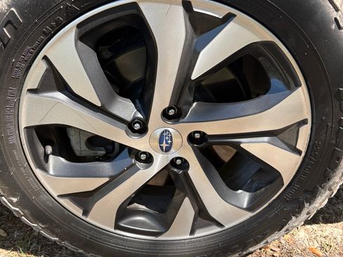 Used 2020 Subaru Outback Touring XT image 5