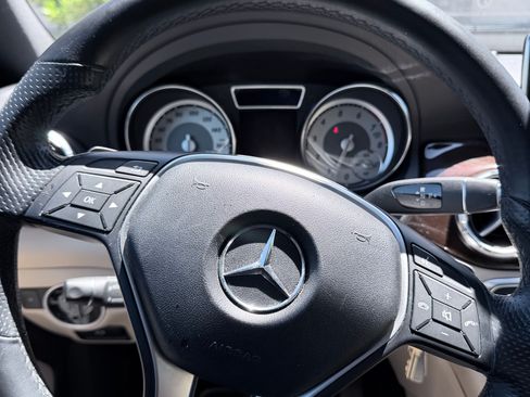 Used 2014 Mercedes-Benz CLA 250 image 5