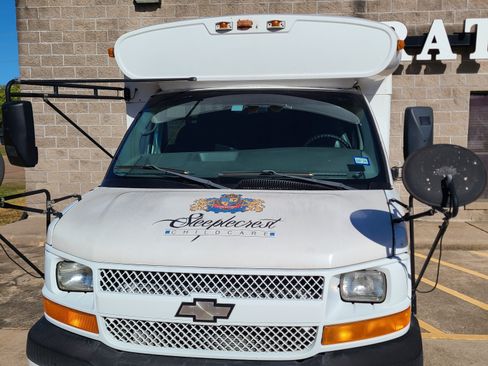 Used 2004 Chevrolet Express 3500 w/ School Bus Package image 2