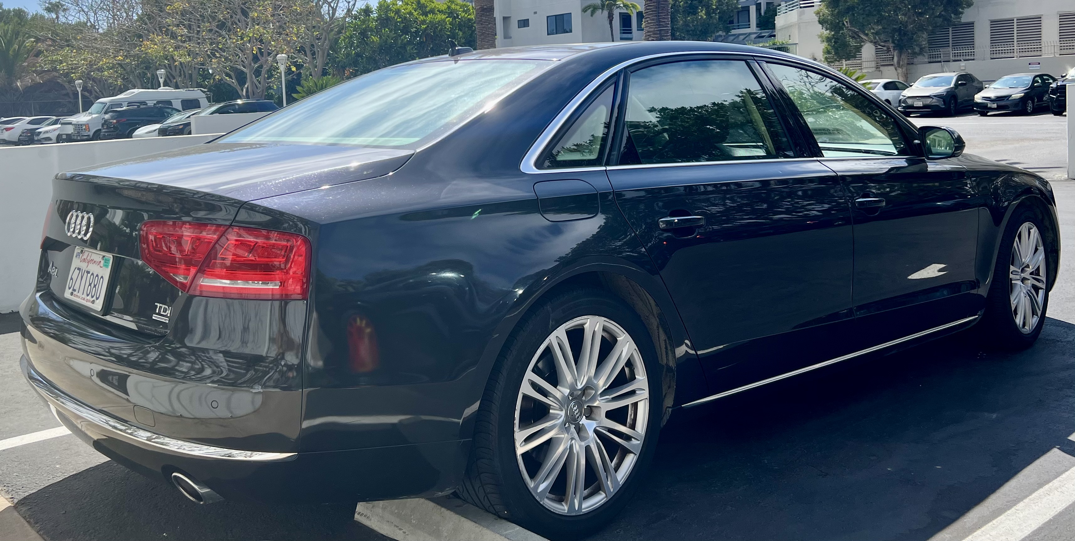 Used 2014 Audi A8 L TDI AWD/4WD image 4