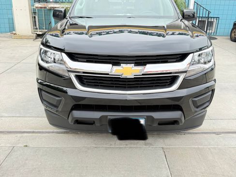 Used 2020 Chevrolet Colorado W/T w/ WT Convenience Package image 2