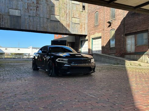 Used 2021 Dodge Charger Scat Pack RWD image 12
