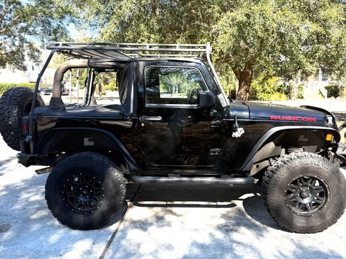Used 2011 Jeep Wrangler Rubicon w/ Dual Top Group image 5