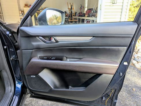 Used 2023 MAZDA CX-5 Signature image 25