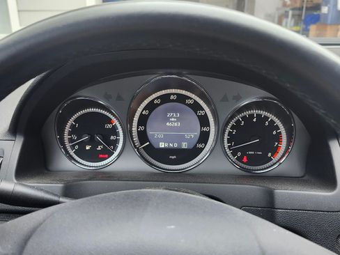 Used 2011 Mercedes-Benz C 300 4MATIC Sedan image 9