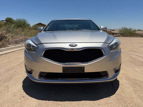 Used 2014 Kia Cadenza Premium FWD image 2