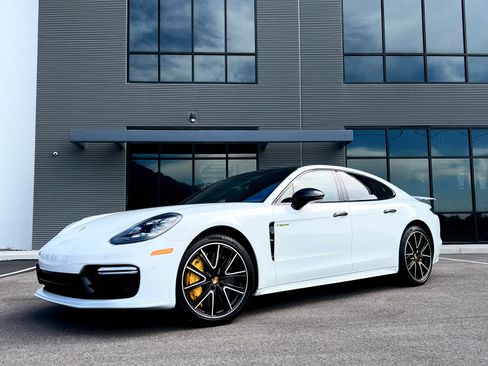 Used 2018 Porsche Panamera Turbo S image 15