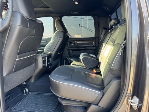 Used 2026 RAM 2500 Limited AWD/4WD image 9