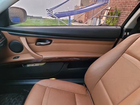 Used 2011 BMW 328i xDrive Coupe image 8